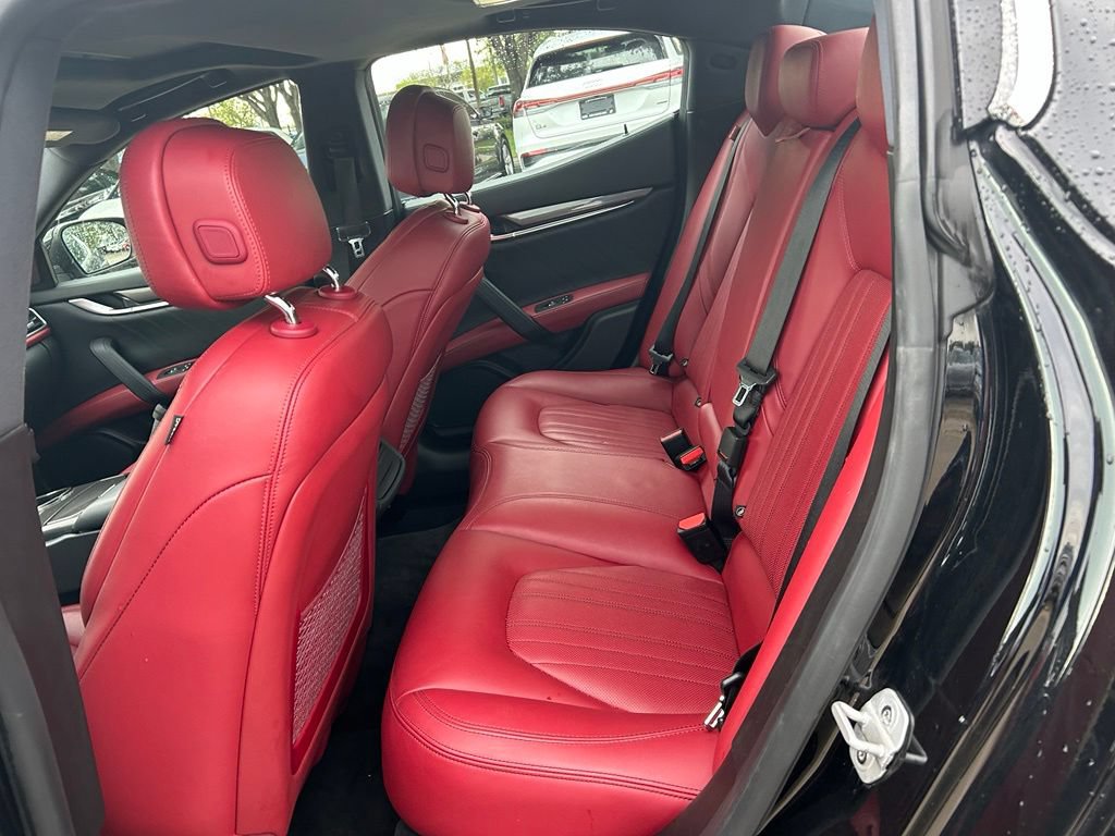 Used 2020 Maserati Ghibli RWD image 37