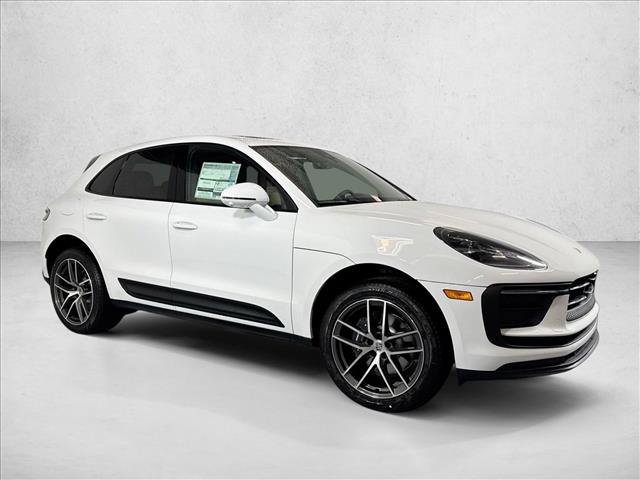 Certified 2026 Porsche Macan AWD/4WD image 7