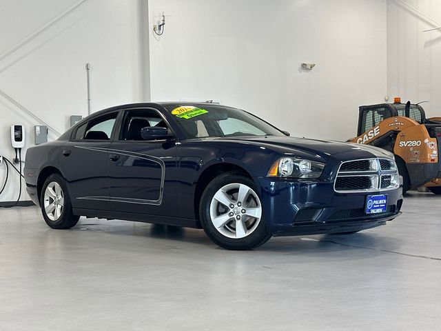 Used 2014 Dodge Charger SE w/ Connectivity Group