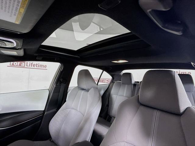 Certified 2023 Toyota Corolla SE w/ SE Premium Package FWD image 11