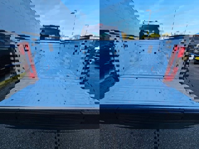 New 2026 Ford F350 Lariat w/ Chrome Package image 32