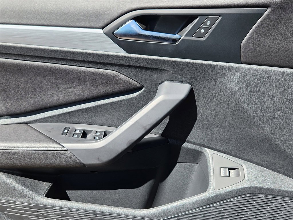 New 2025 Volkswagen Jetta S image 3
