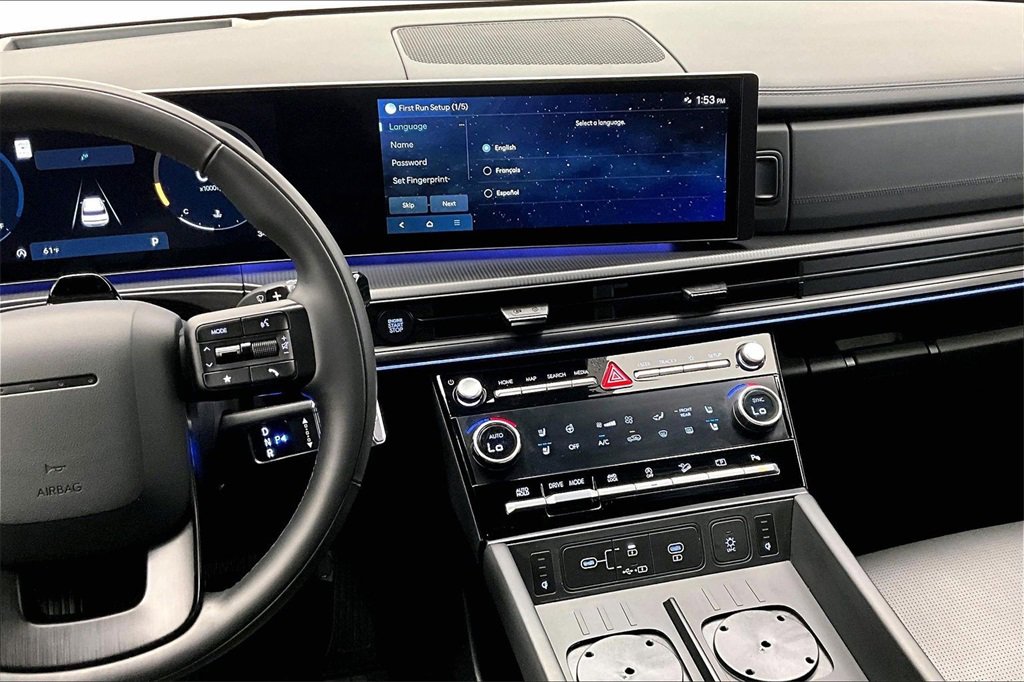 Certified 2025 Hyundai Santa Fe Calligraphy image 6