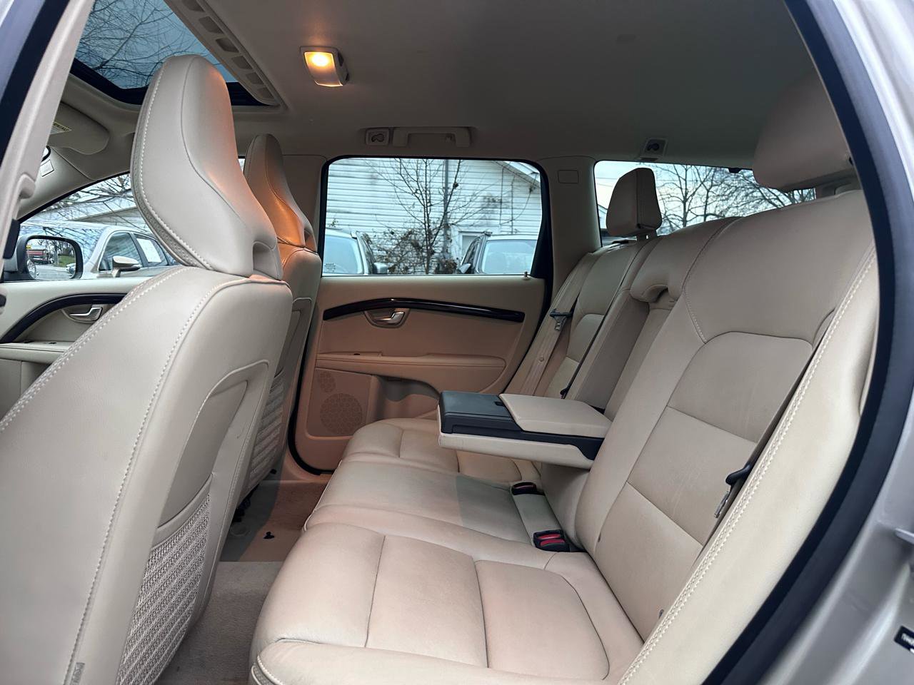 Used 2016 Volvo XC70 T5 Premier image 13