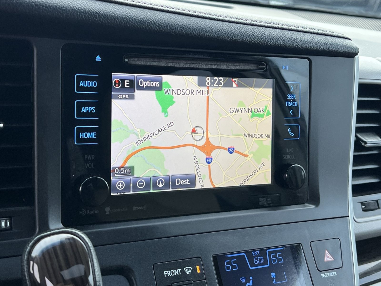 Used 2016 Toyota Sienna XLE w/ XLE Navigation Package FWD image 20