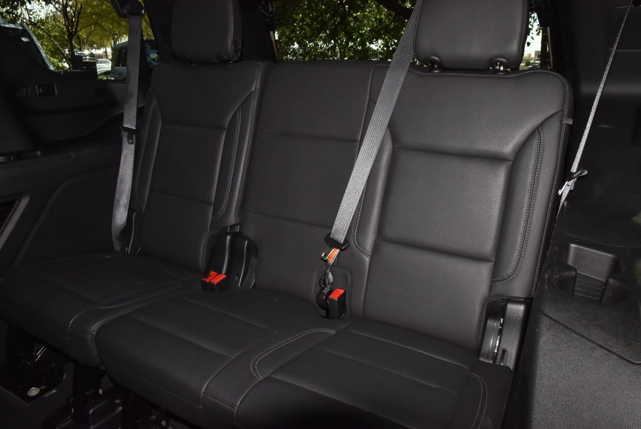 Used 2023 Chevrolet Tahoe LT w/ Luxury Package AWD/4WD image 15