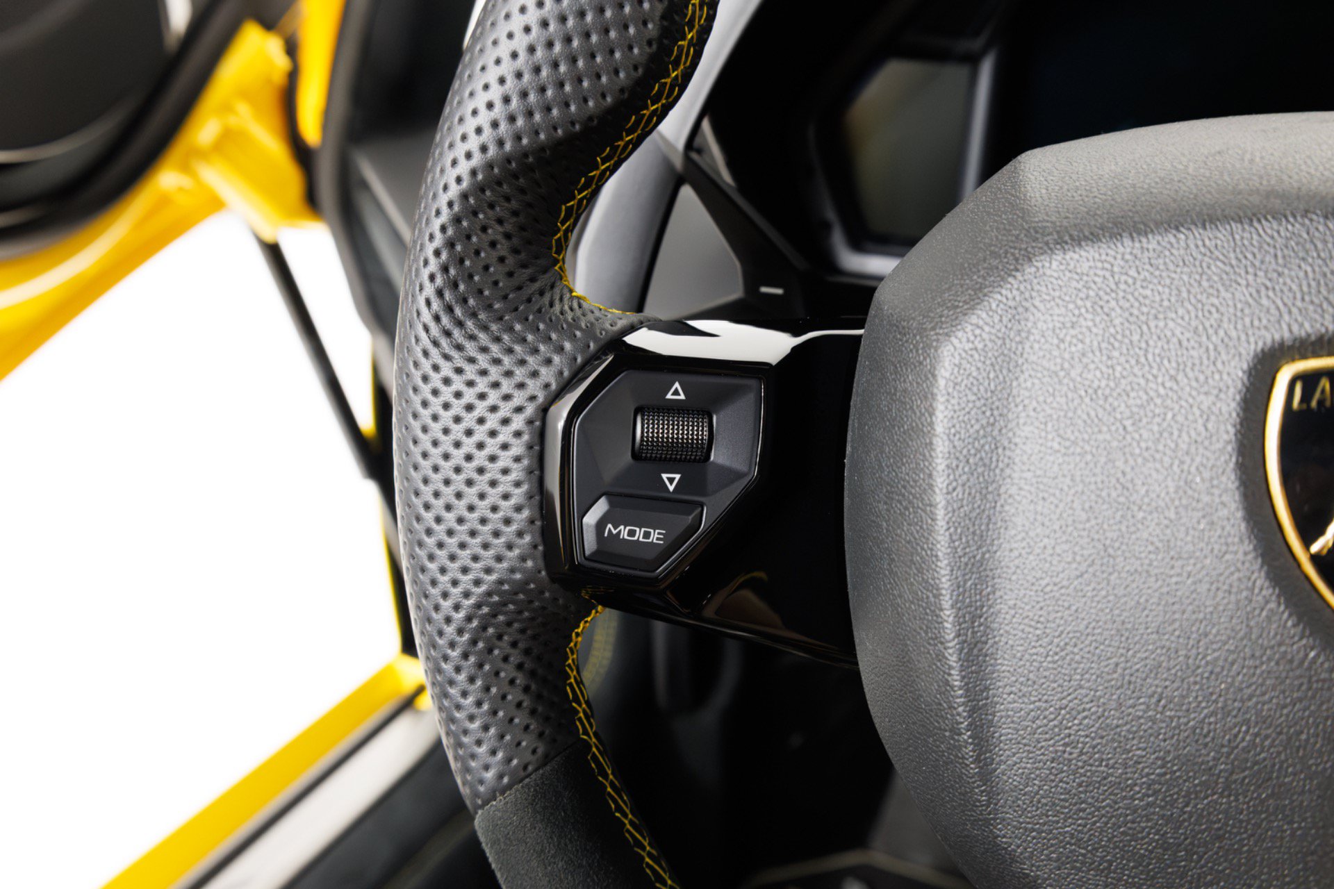 Used 2016 Lamborghini Aventador LP 750-4 Superveloce AWD/4WD image 23