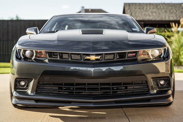 Used 2015 Chevrolet Camaro SS w/ SS Performance Package RWD image 13