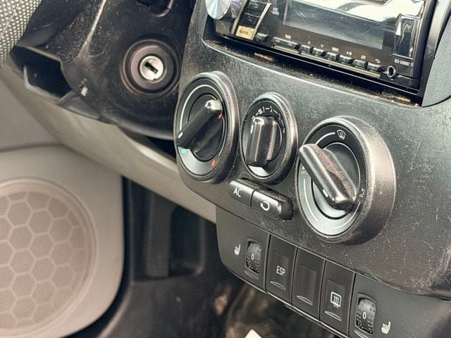 Used 2004 Volkswagen Beetle GLS FWD image 15