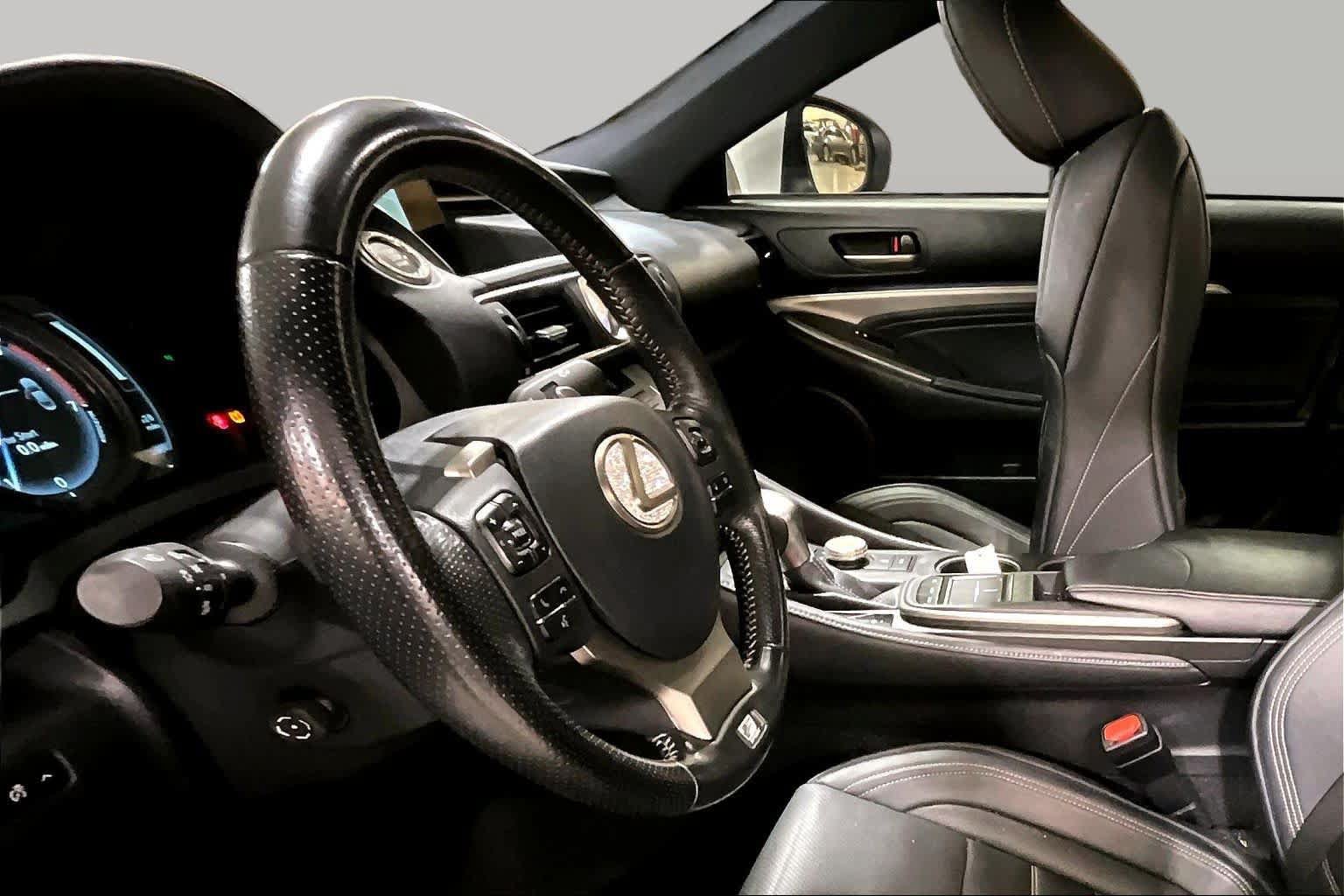 Used 2016 Lexus RC 200t RWD image 15