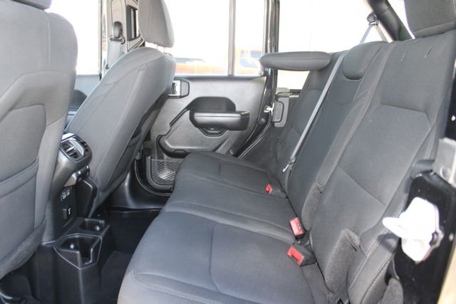 Used 2022 Jeep Wrangler Unlimited Sport w/ Sun And Sound Package AWD/4WD image 40