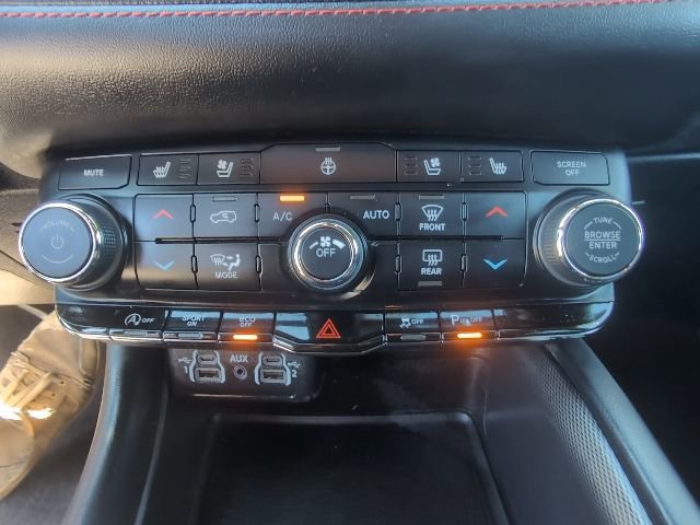 Used 2024 Dodge Durango GT image 25