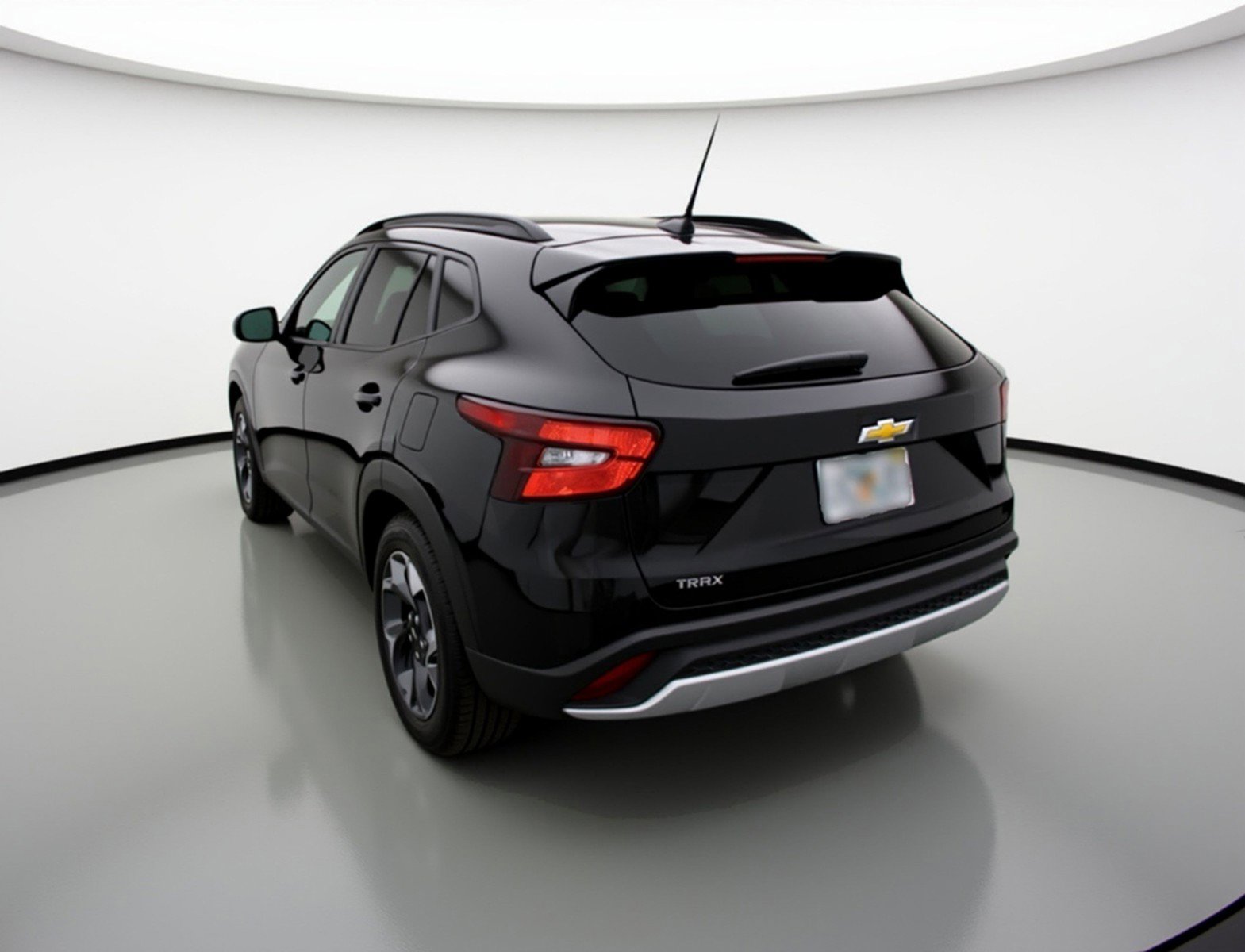 Used 2025 Chevrolet Trax LT w/ LT Convenience Package FWD image 6