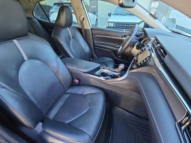 Used 2020 Toyota Camry XSE image 10