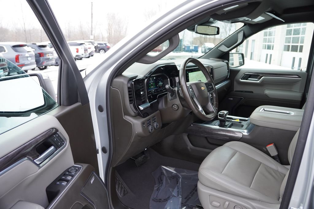 Certified 2022 Chevrolet Silverado 1500 LTZ image 16
