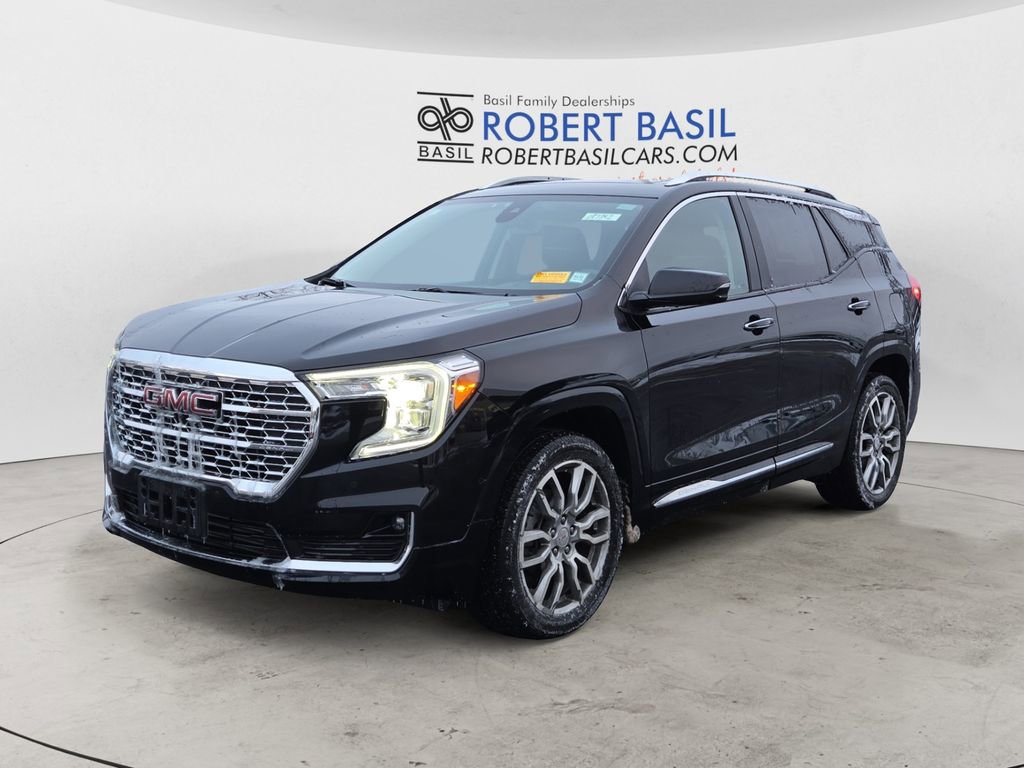Used 2023 GMC Terrain Denali w/ Denali Premium Package image 1