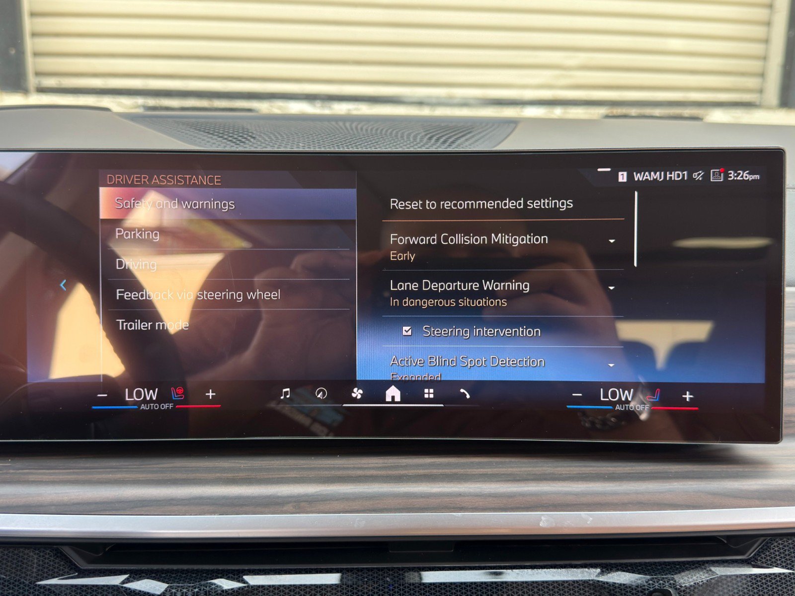 Used 2024 BMW X7 xDrive40i AWD/4WD image 31