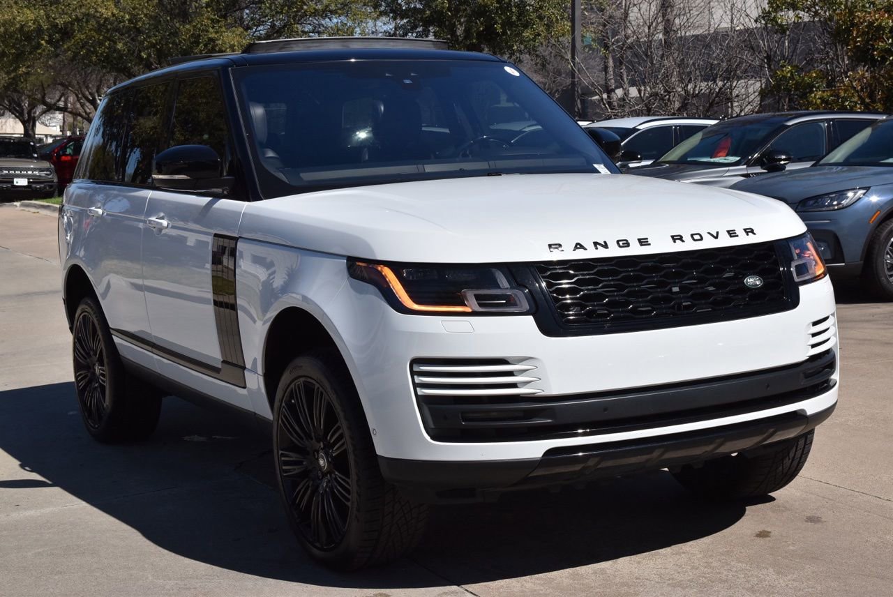 Used 2019 Land Rover Range Rover Supercharged image 4