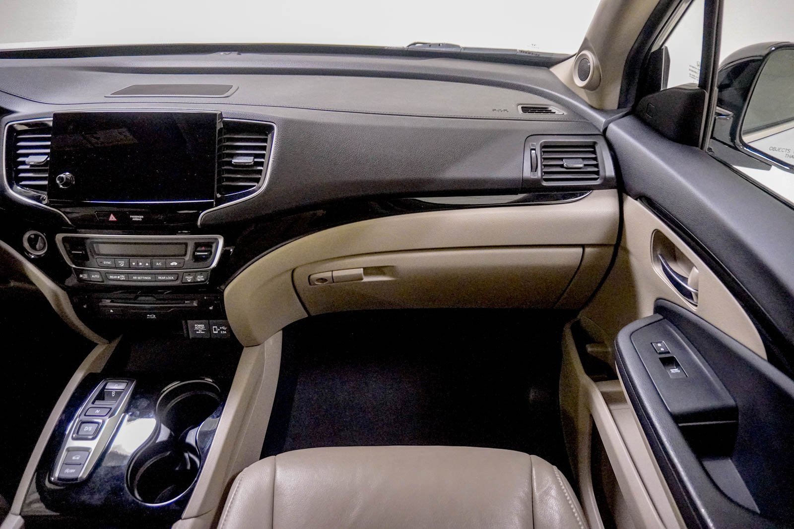 Used 2020 Honda Pilot Touring image 32