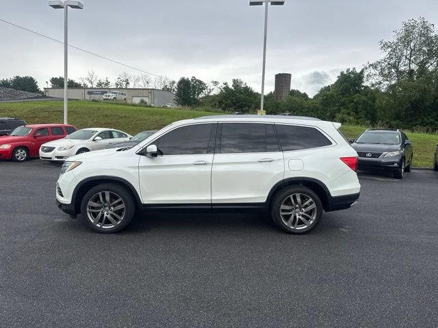 Used 2017 Honda Pilot Touring image 5