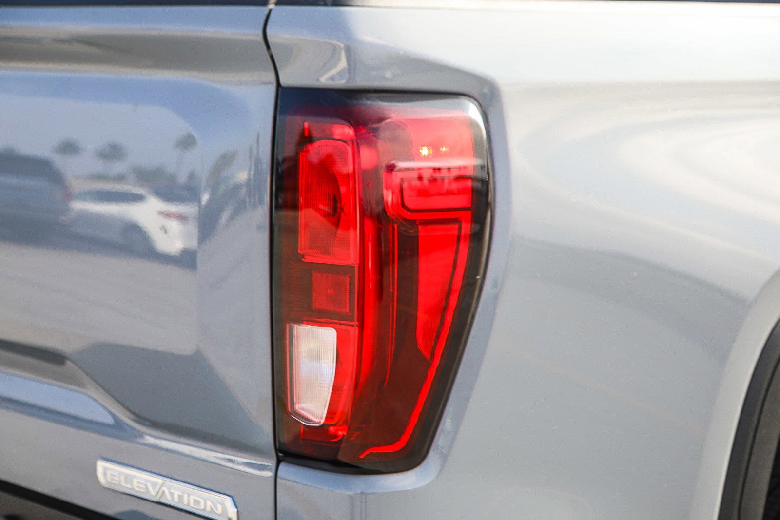 Used 2024 GMC Sierra 1500 Elevation image 9