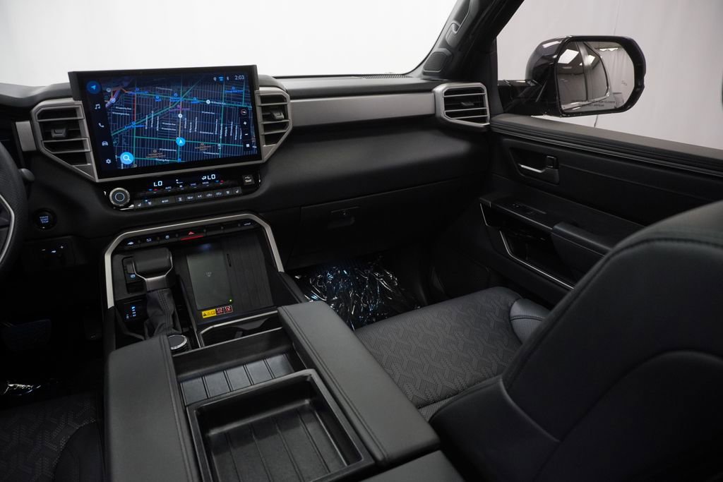 Used 2025 Toyota Tundra Limited image 30