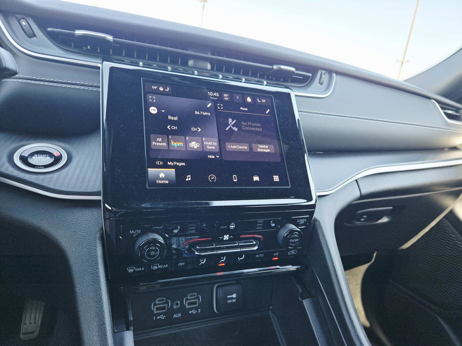 Used 2024 Jeep Grand Cherokee L Altitude AWD/4WD image 29