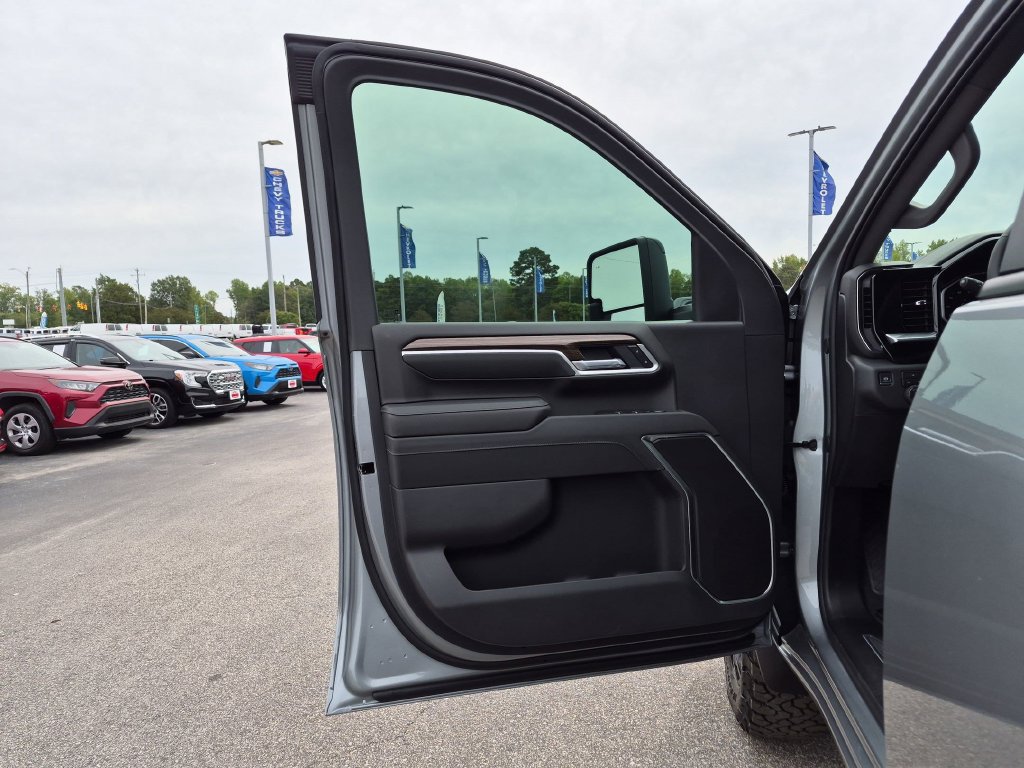 New 2026 Chevrolet Silverado 2500 LT w/ Trail Boss Package AWD/4WD image 12