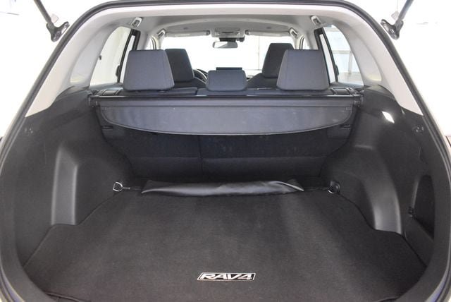 Used 2025 Toyota RAV4 XLE w/ Weather Package AWD/4WD image 16
