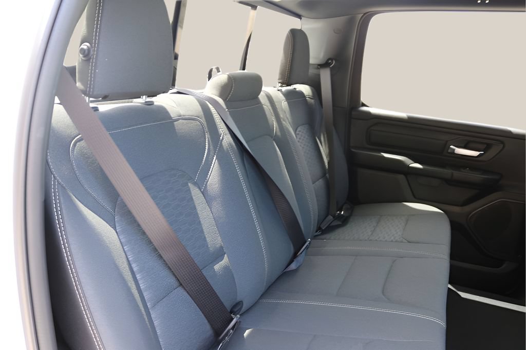 New 2026 RAM 1500 Express AWD/4WD image 16