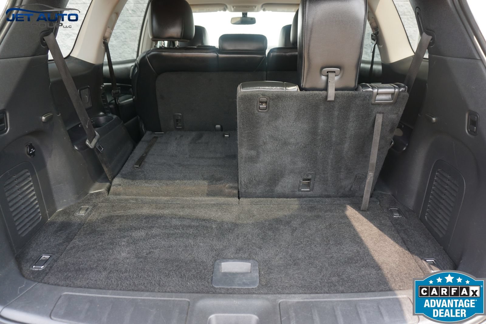Used 2017 Nissan Pathfinder SL w/ Trailer Tow Package AWD/4WD image 18