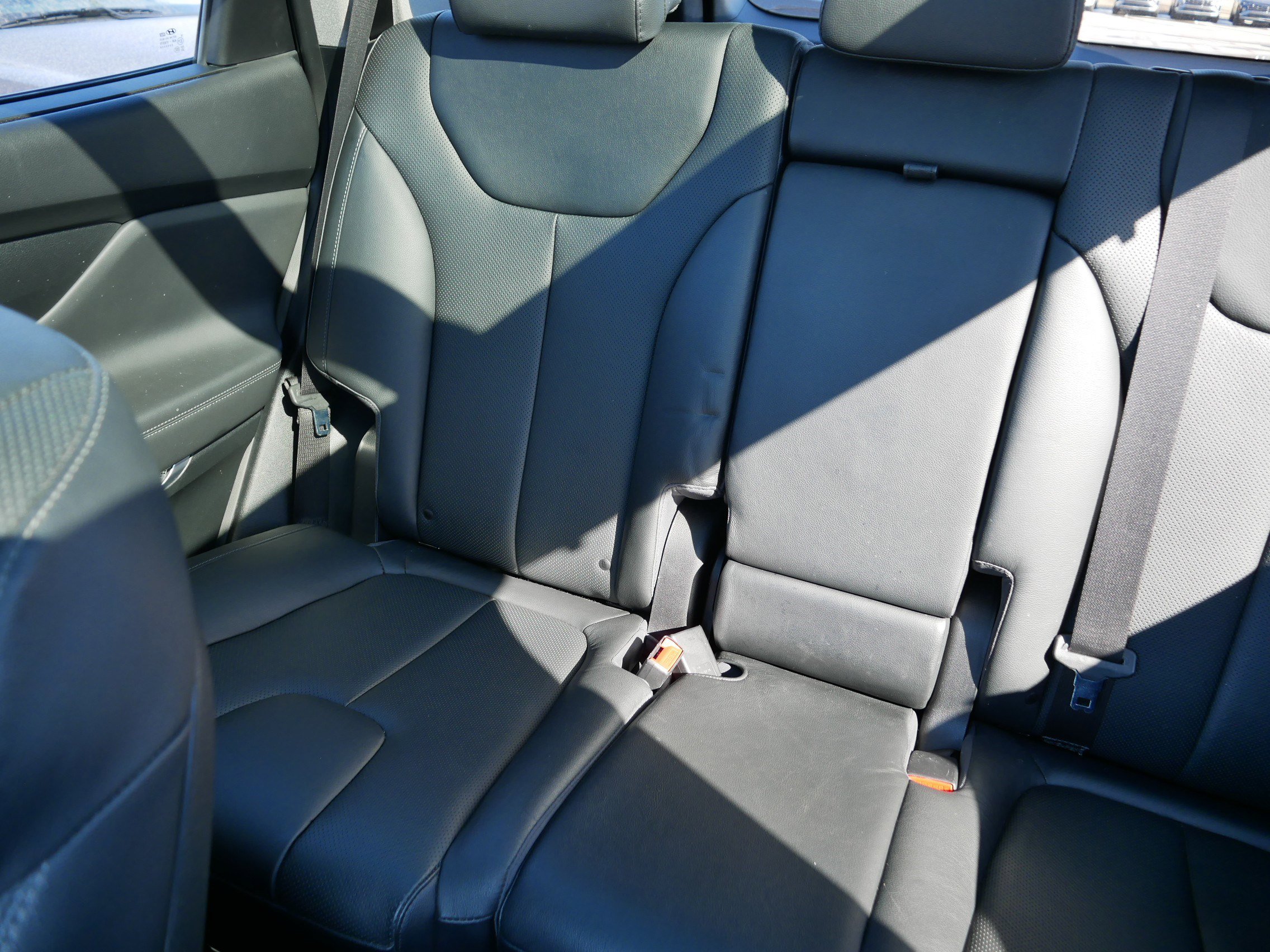 Used 2019 Hyundai Santa Fe Limited image 12