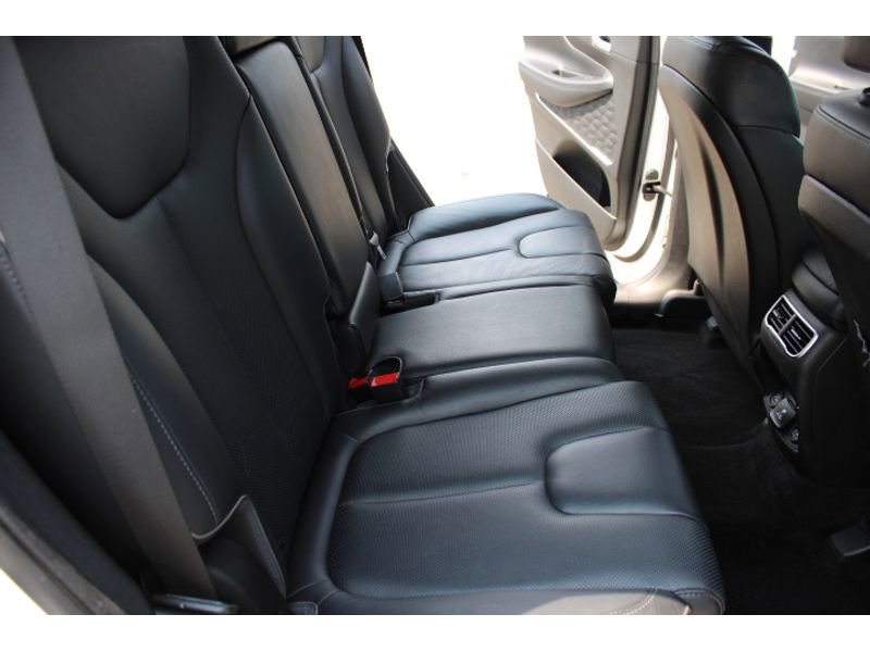Used 2023 Hyundai Santa Fe Limited image 27