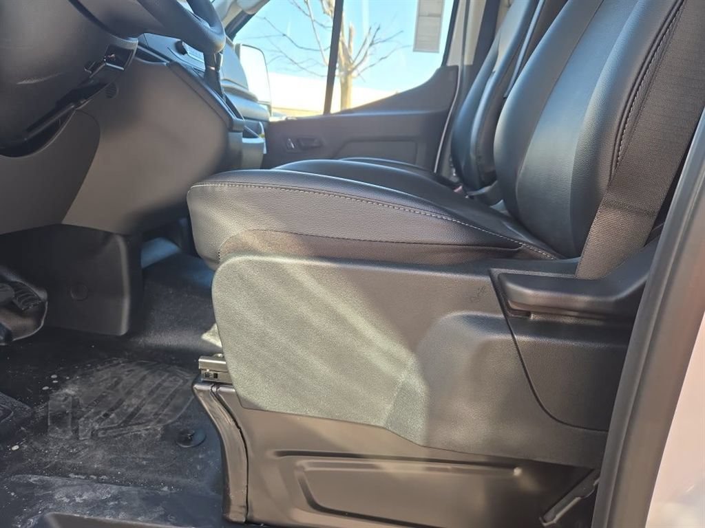 New 2026 Ford Transit 150 Low Roof RWD image 14