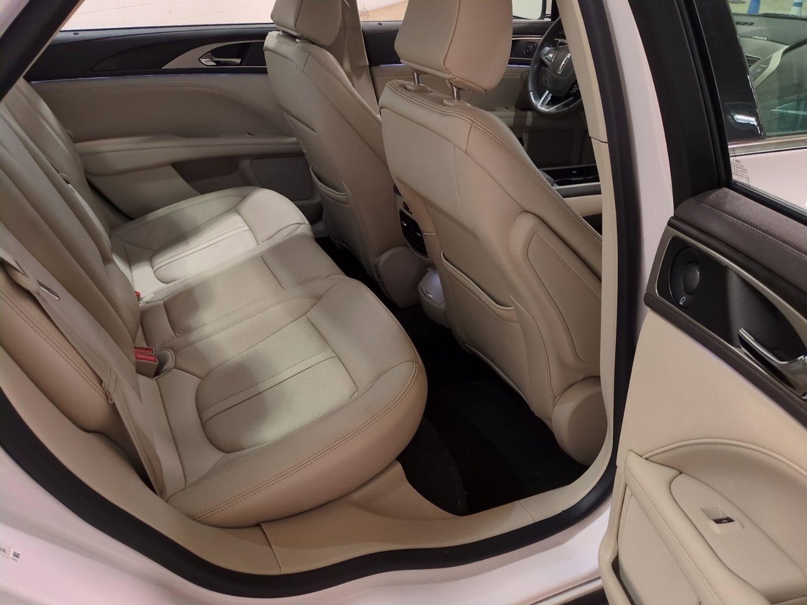 Used 2020 Lincoln MKZ Reserve w/ Elements Package image 12