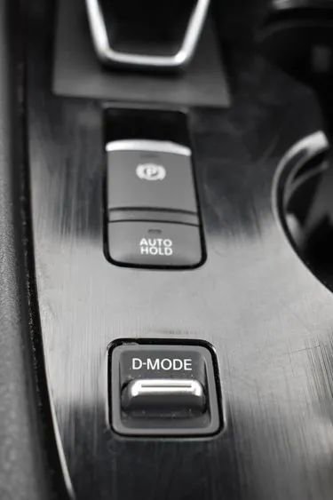 Used 2023 Nissan Rogue SV image 36