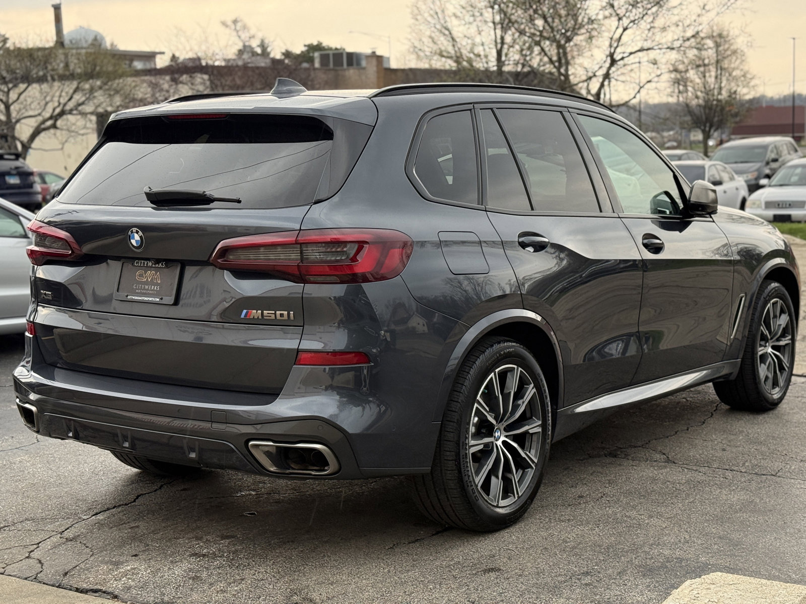 Used 2022 BMW X5 M50i image 8