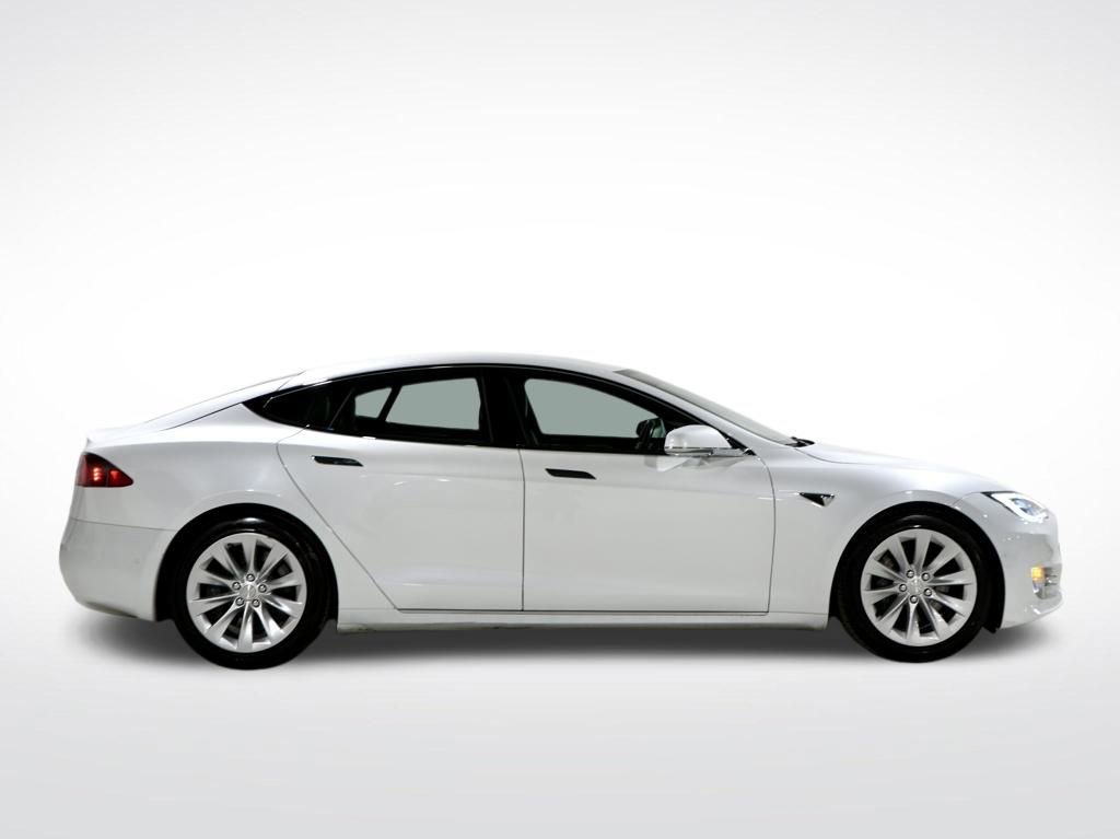 Used 2016 Tesla Model S 75D image 10