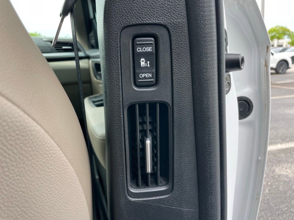 Certified 2024 Honda Odyssey EX-L image 38