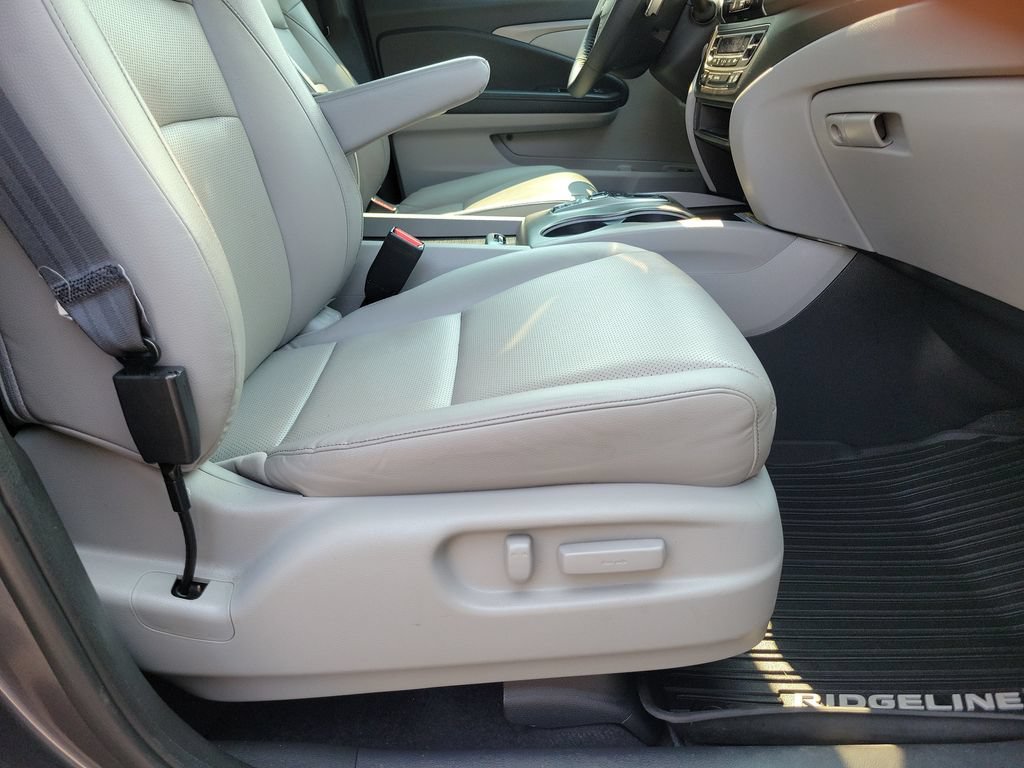 Used 2023 Honda Ridgeline RTL-E image 16