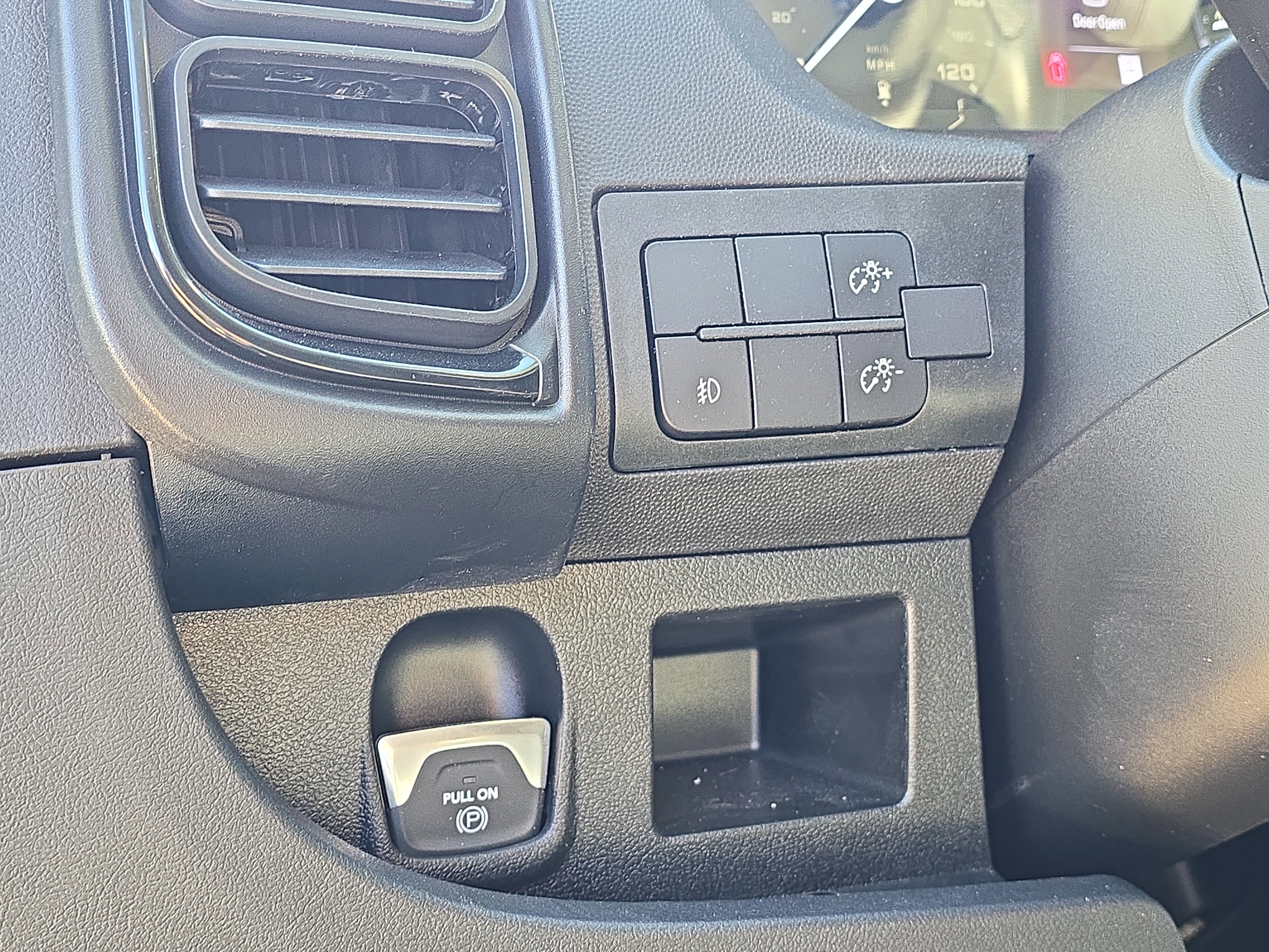 Used 2025 RAM ProMaster 2500 w/ Safety Group FWD image 14
