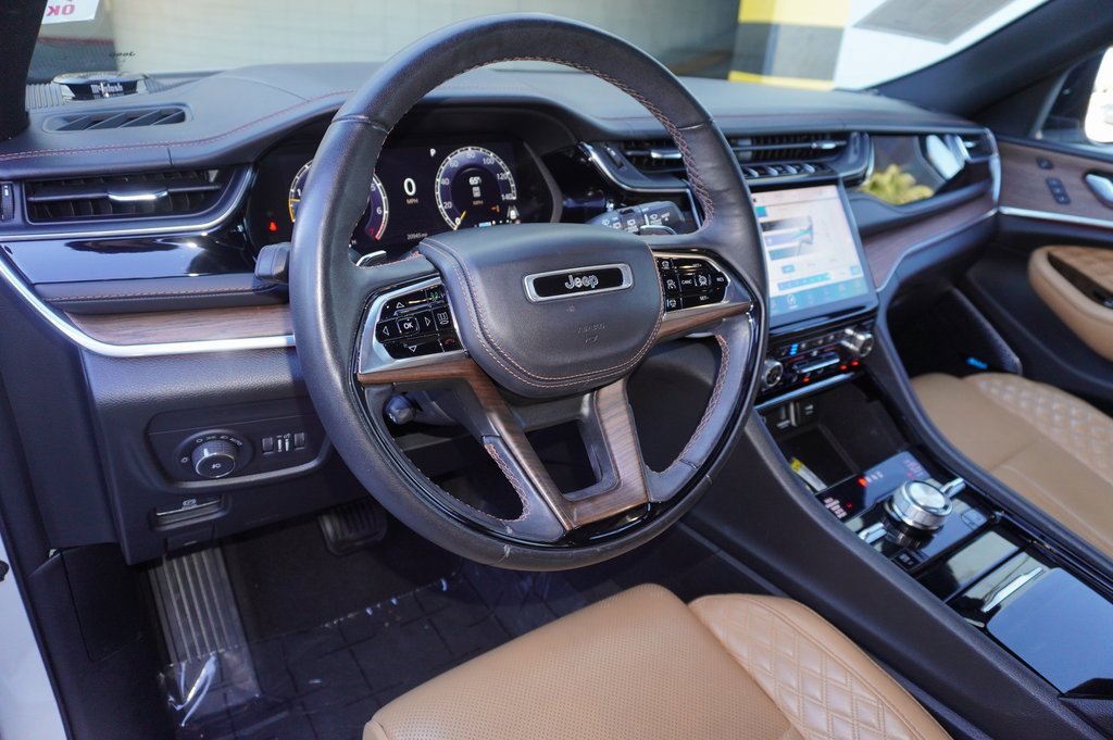 Used 2022 Jeep Grand Cherokee Summit w/ Adv Protech Group IV image 15