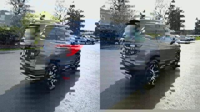 Used 2019 Honda Pilot Touring image 8