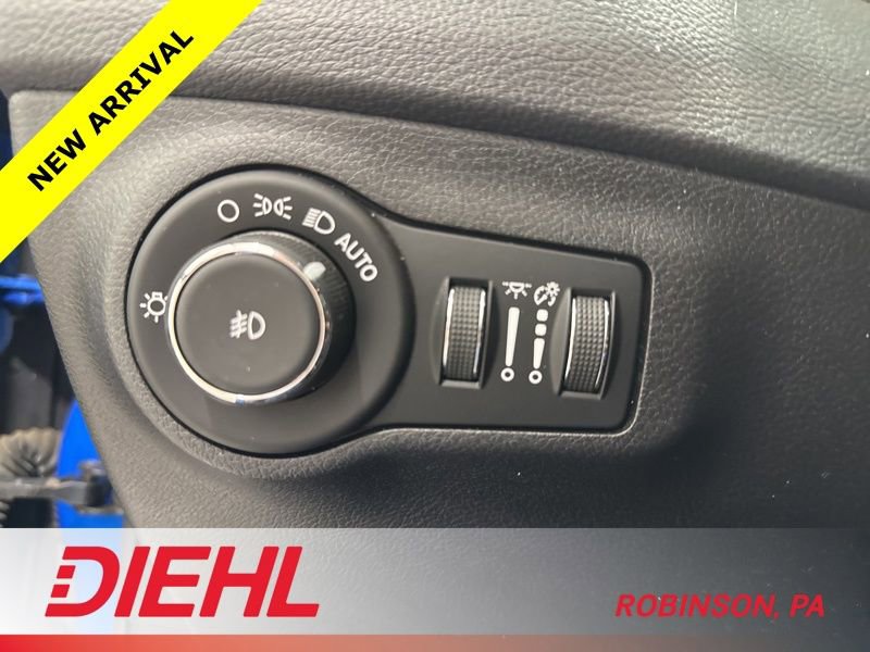 Certified 2019 Jeep Compass Latitude w/ Cold Weather Group image 21