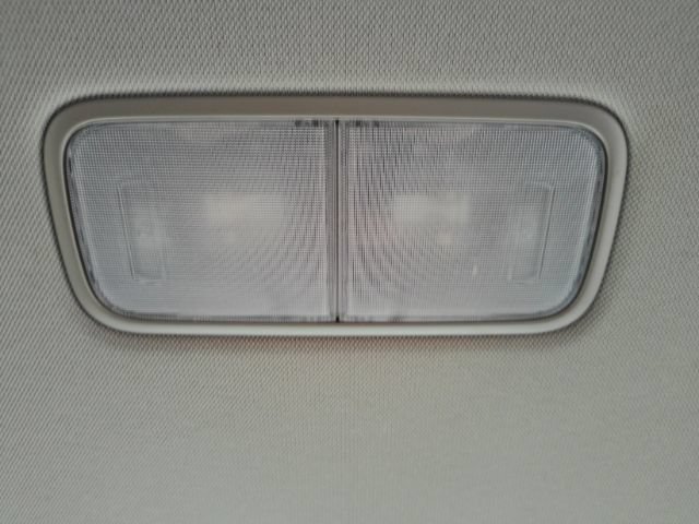 Used 2021 Kia Sedona LX FWD image 36
