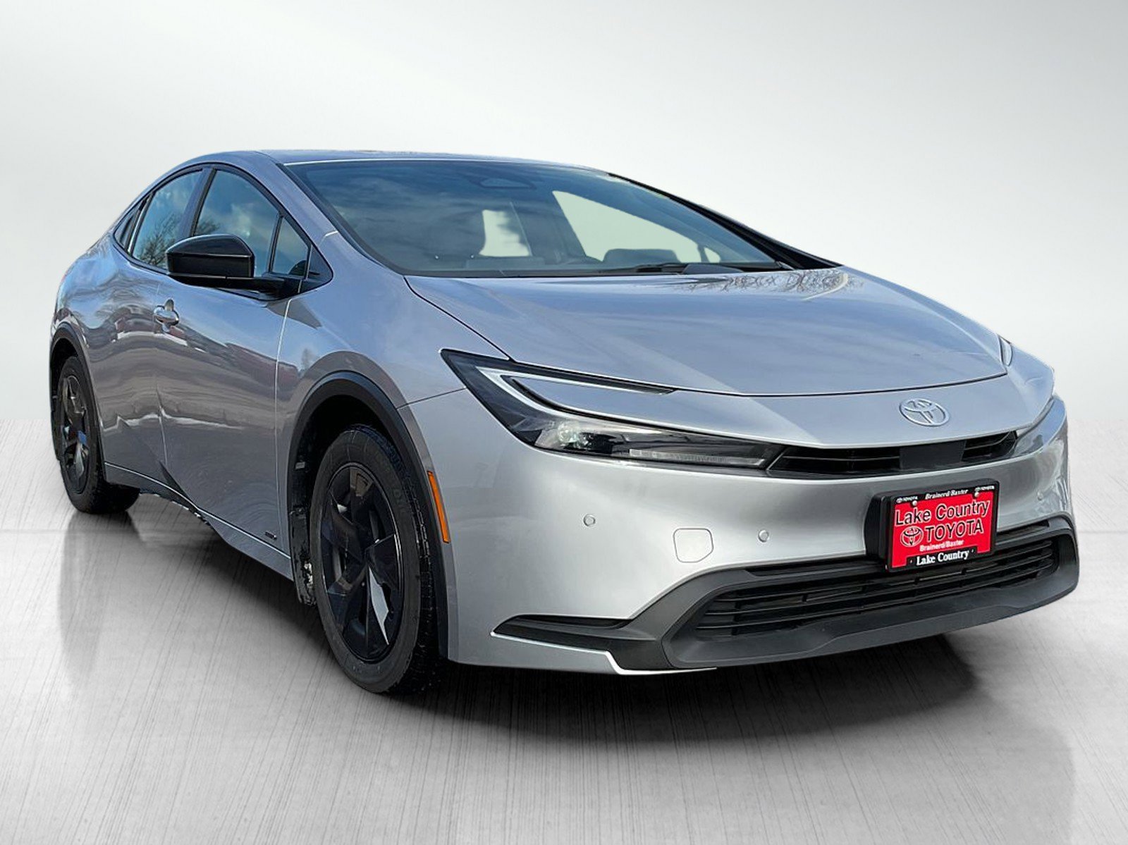 Used 2024 Toyota Prius LE image 7