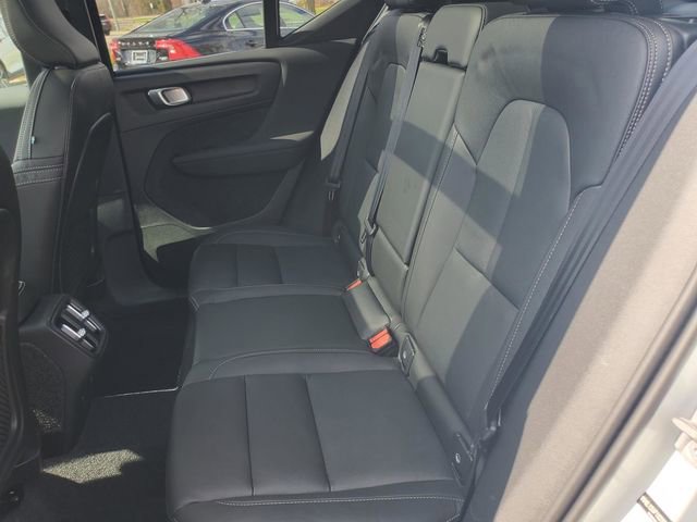 Certified 2025 Volvo XC40 B5 Ultra w/ Protection Package Premier AWD/4WD image 34
