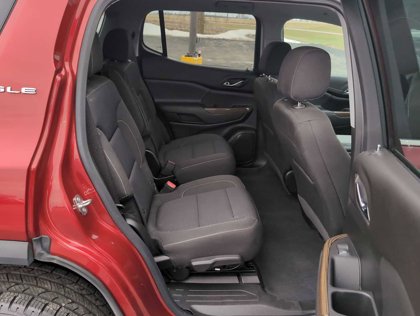 Used 2023 GMC Acadia SLE w/ Driver Convenience Package image 25