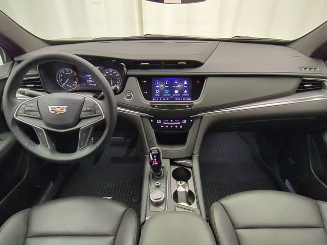 Used 2024 Cadillac XT5 Luxury w/ LPO, Floor Liner Package AWD/4WD image 22