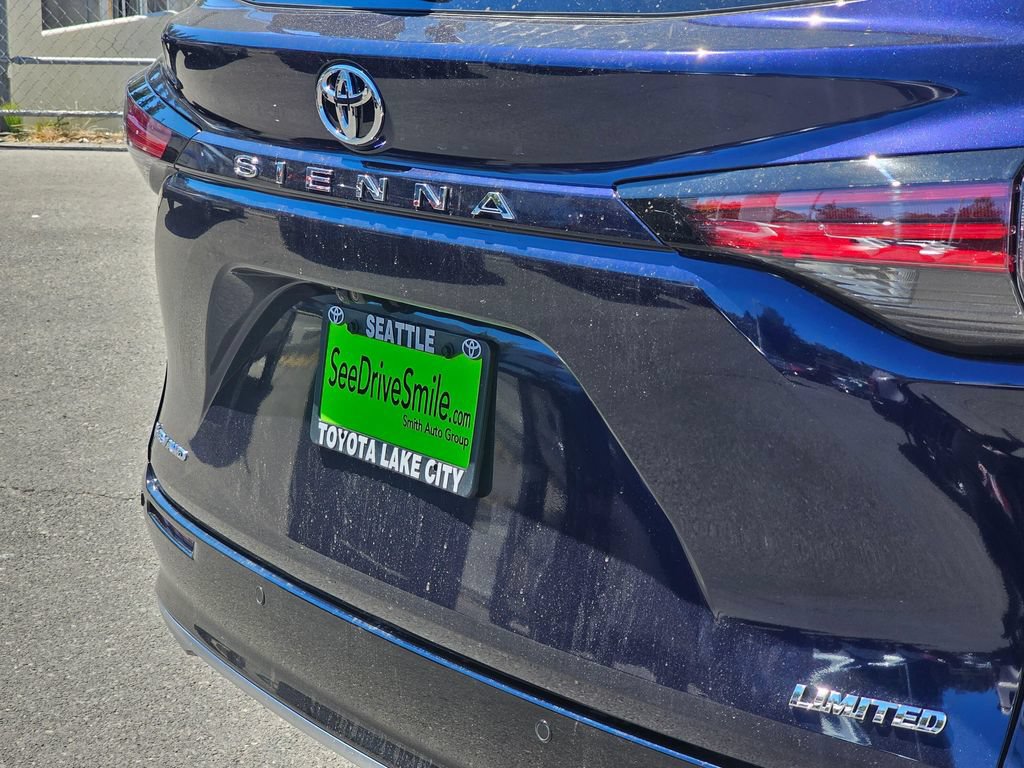 New 2026 Toyota Sienna Limited AWD/4WD image 14